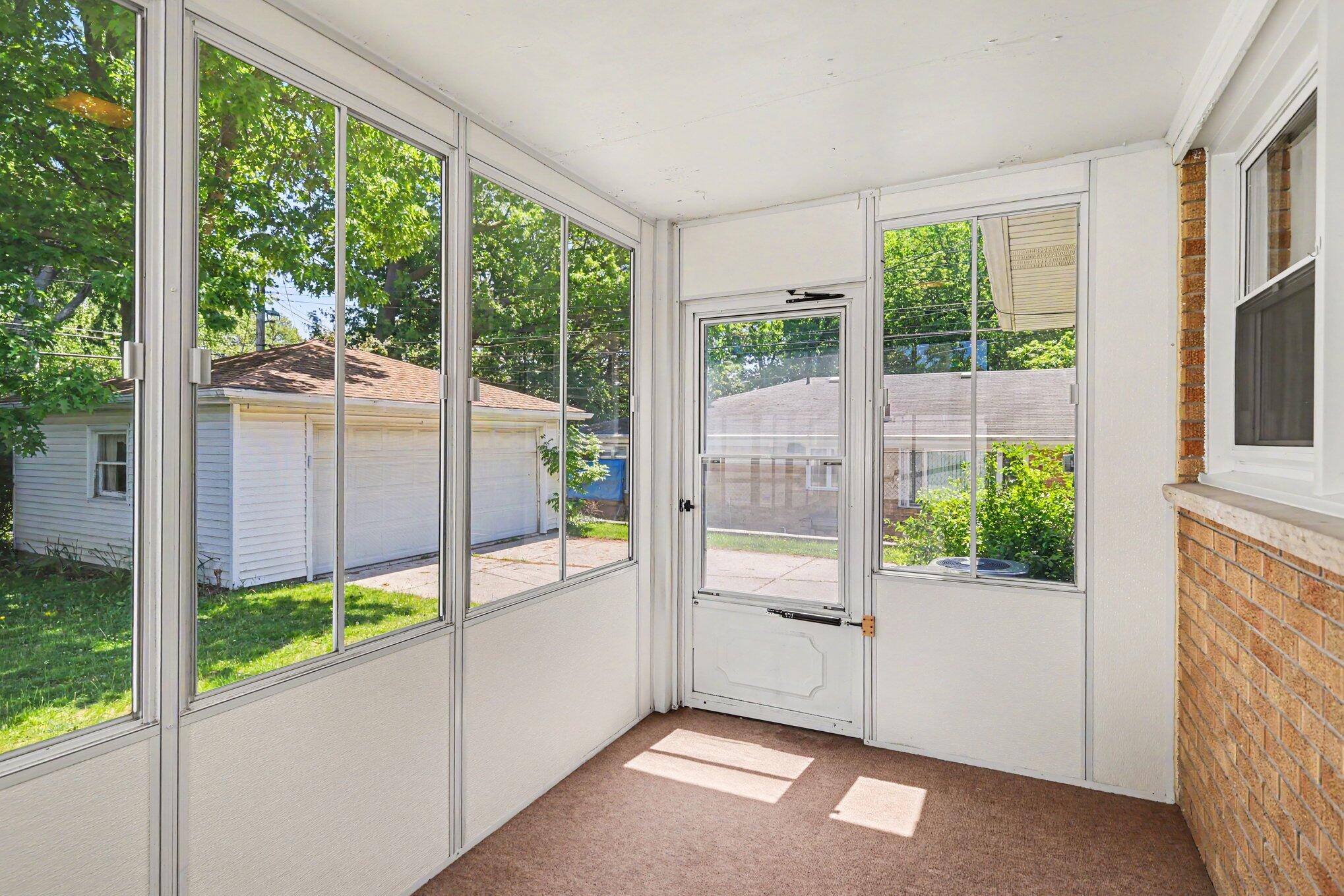 2117 Edwin Place