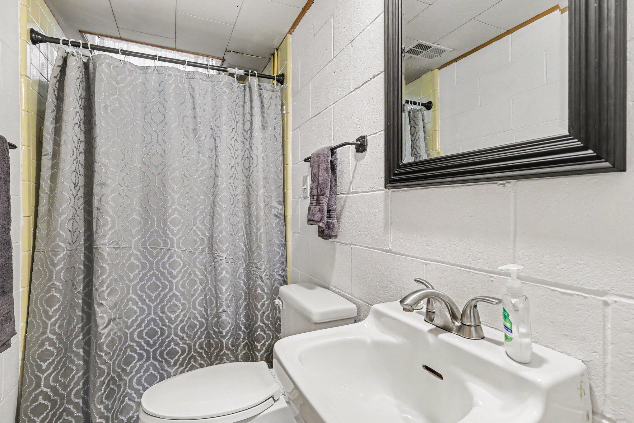 2117 Edwin Place