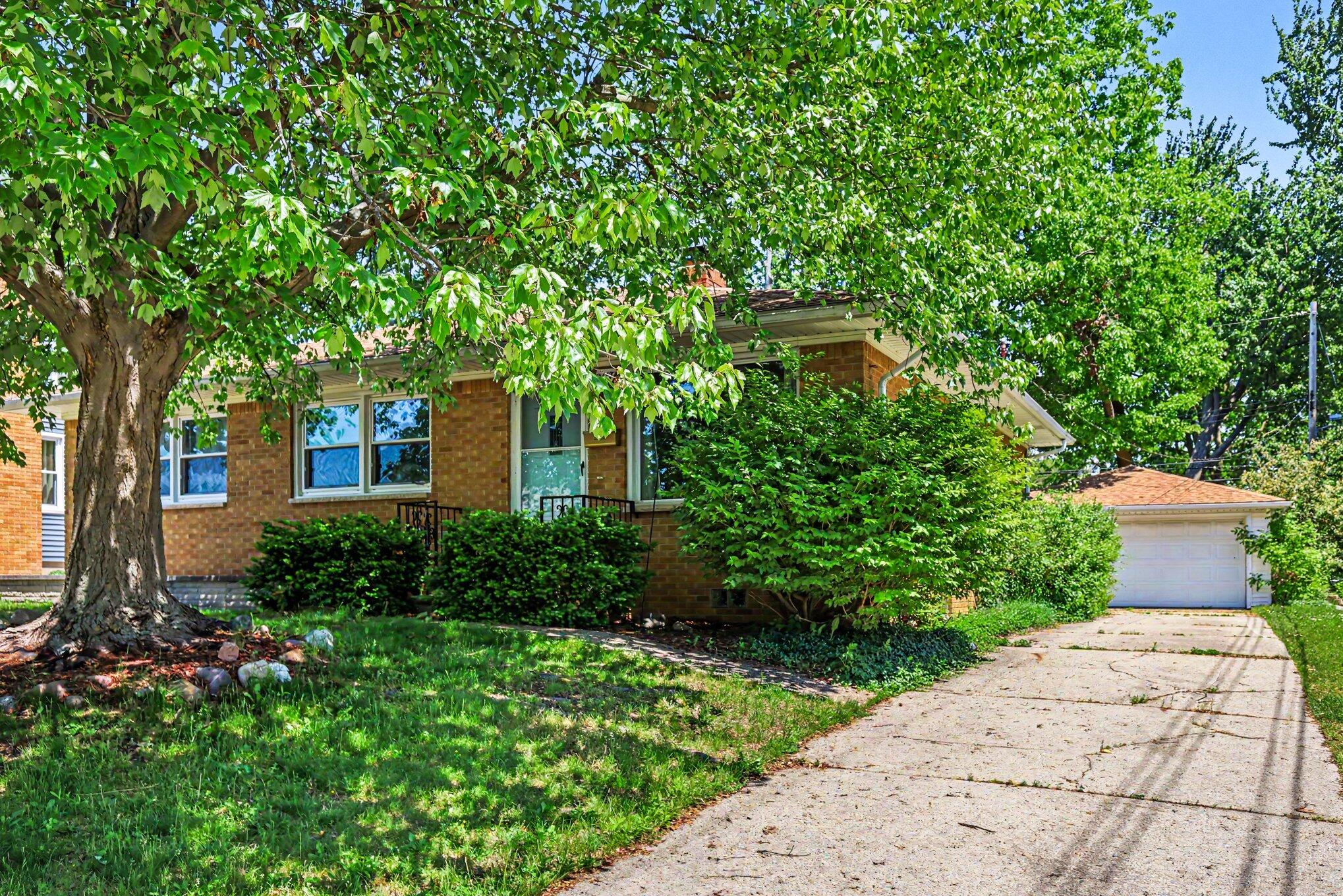 2117 Edwin Place
