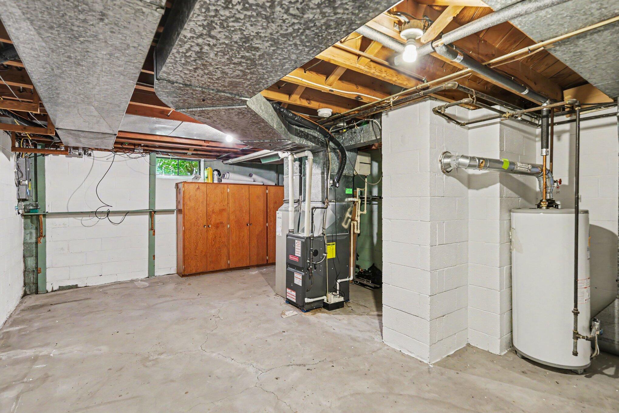 2117 Edwin Place