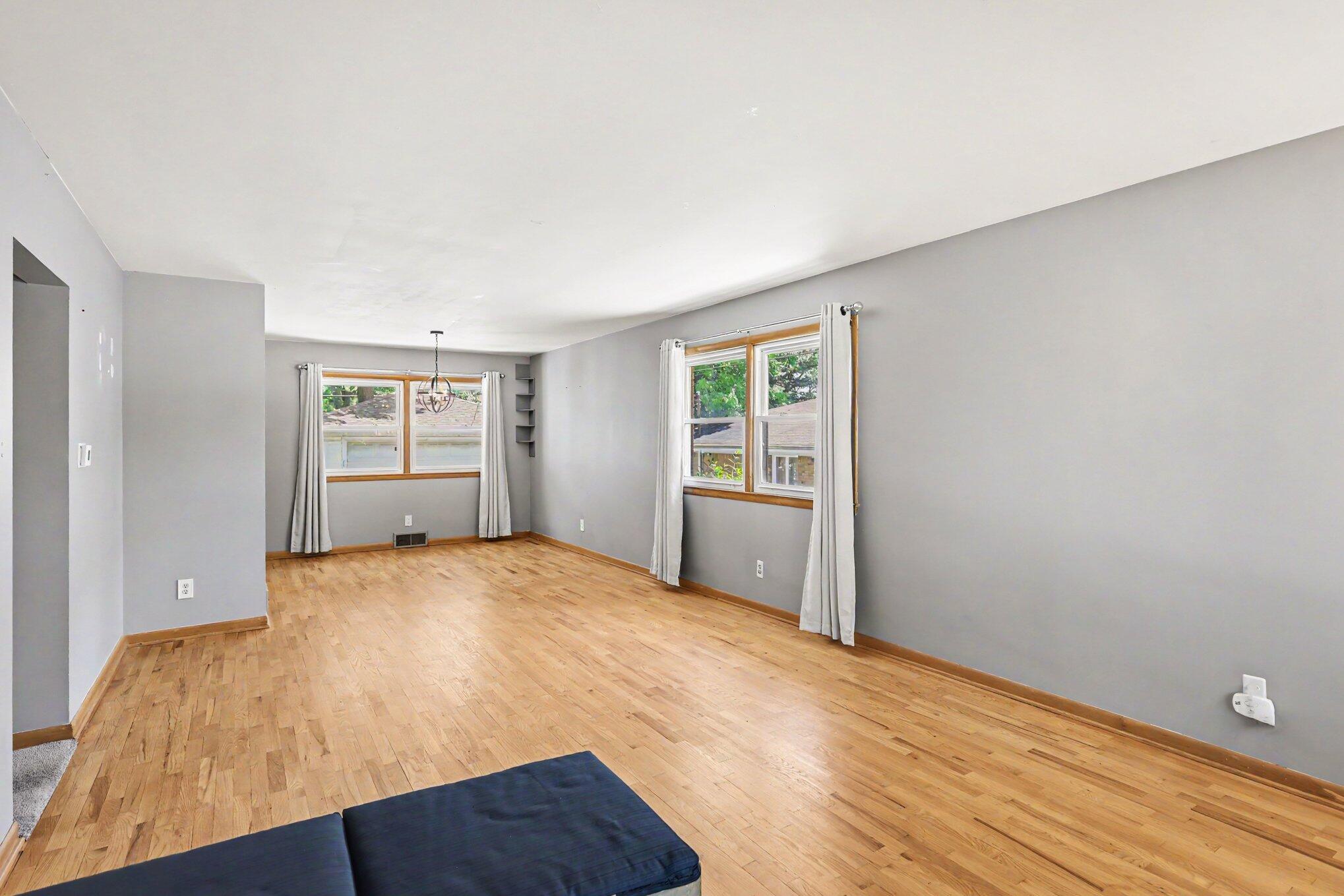 2117 Edwin Place