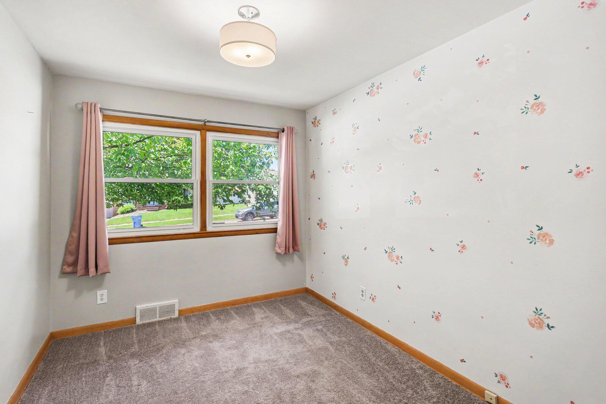 2117 Edwin Place