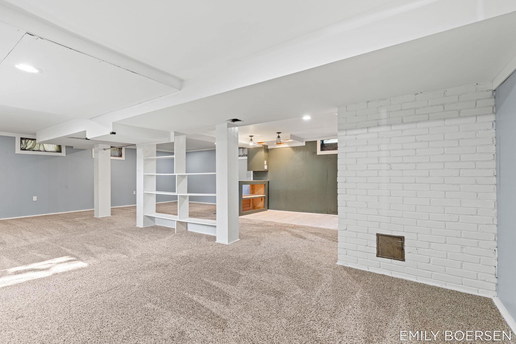 7543 Walnut Avenue