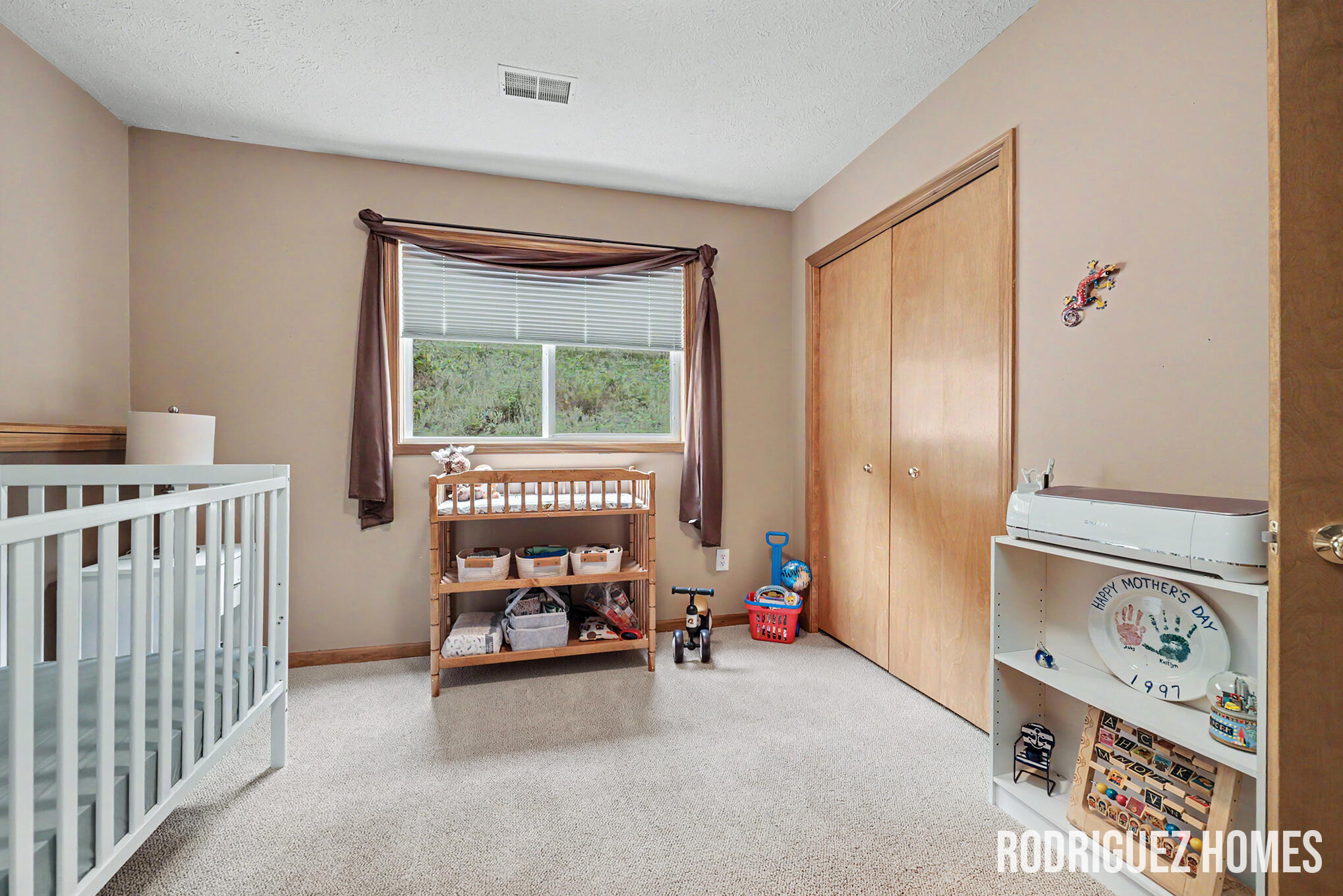 2007 Sandrel Drive NE