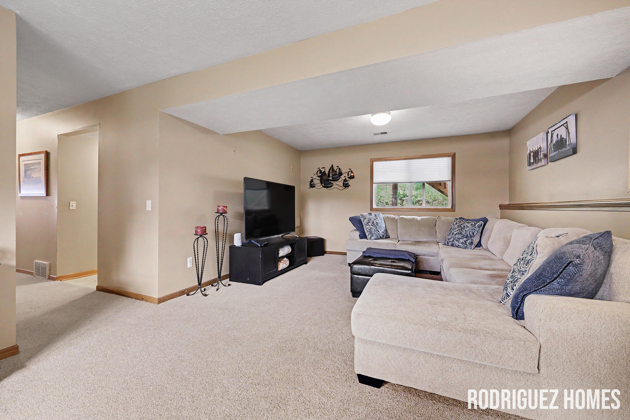 2007 Sandrel Drive NE