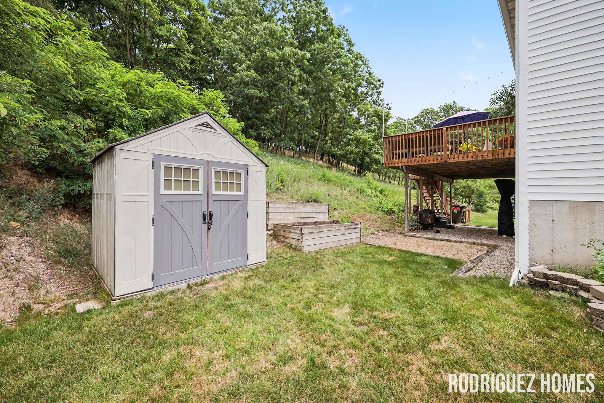 2007 Sandrel Drive NE