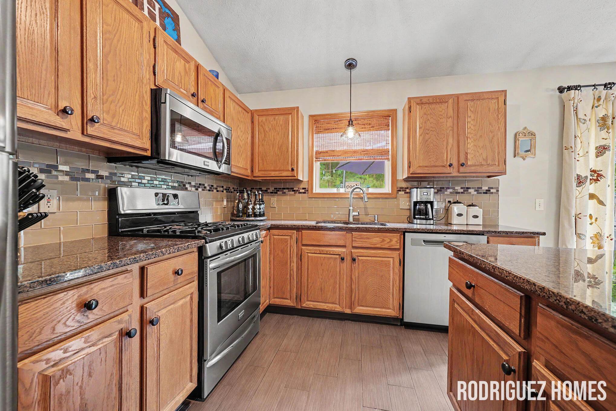 2007 Sandrel Drive NE