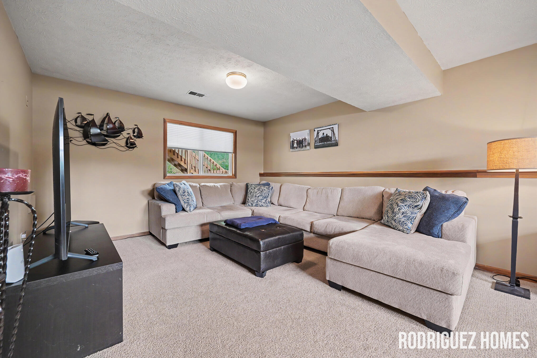 2007 Sandrel Drive NE