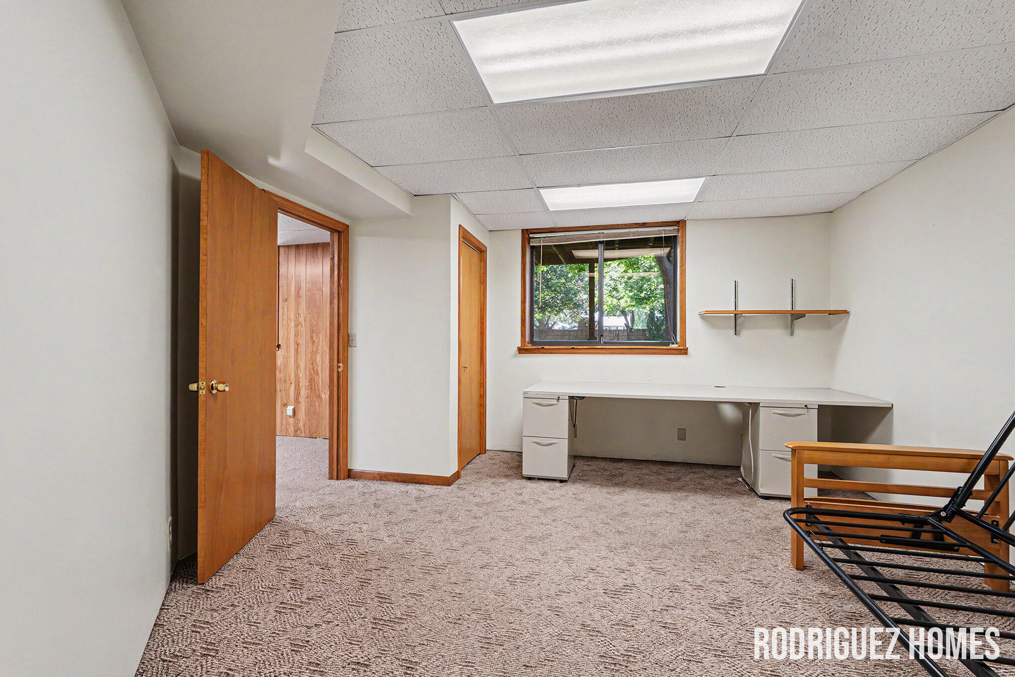 1731 Lakeview Drive