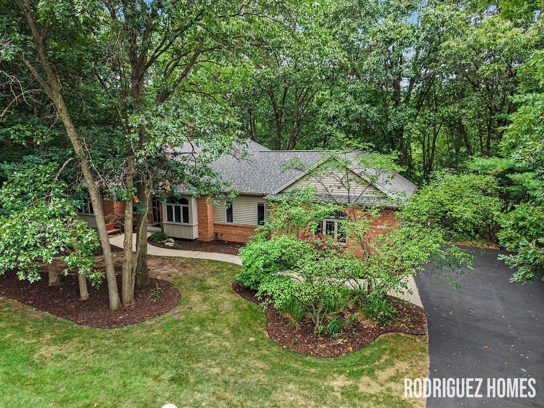 4639 Plateau View Drive NE