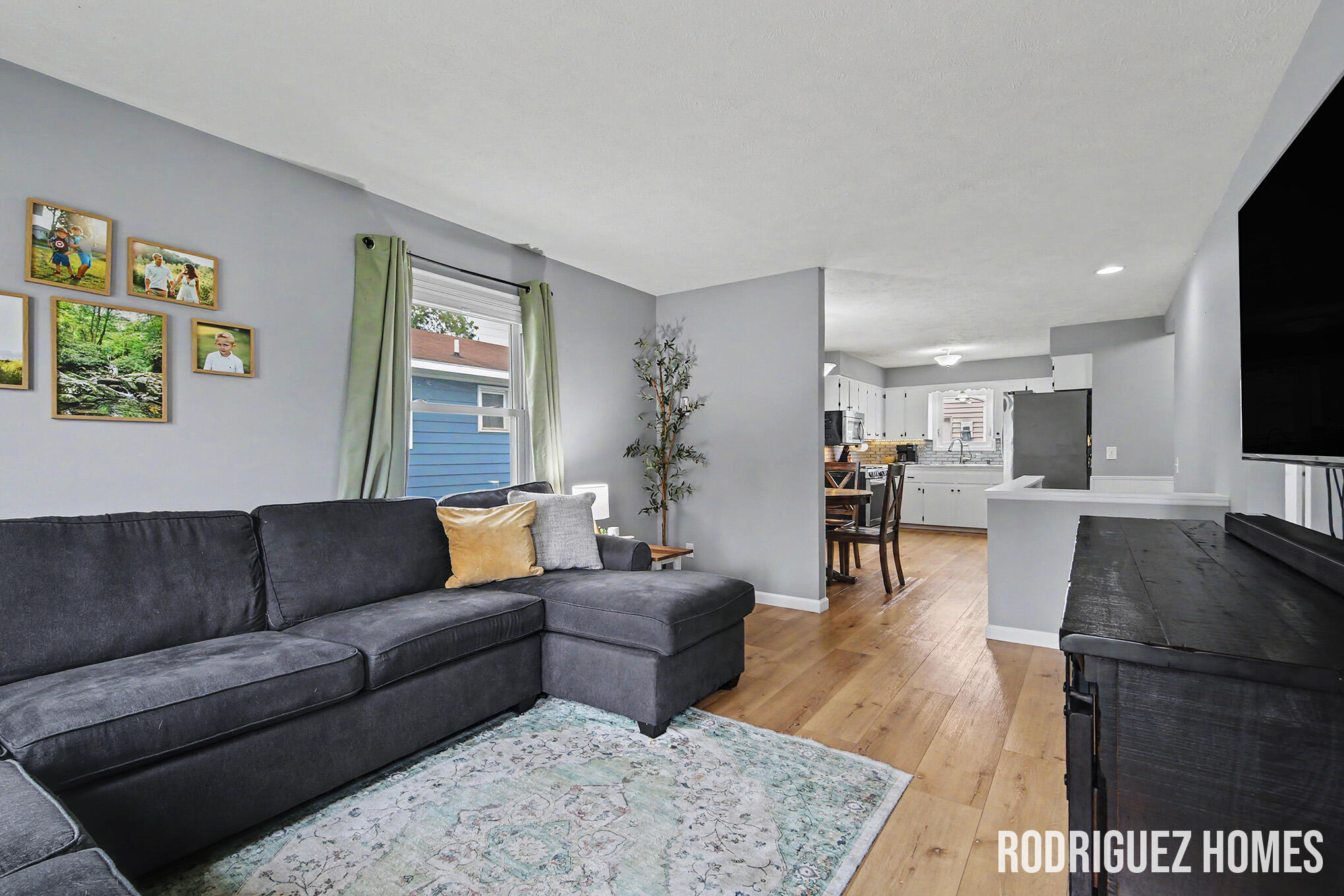 3283 Larue Street SW