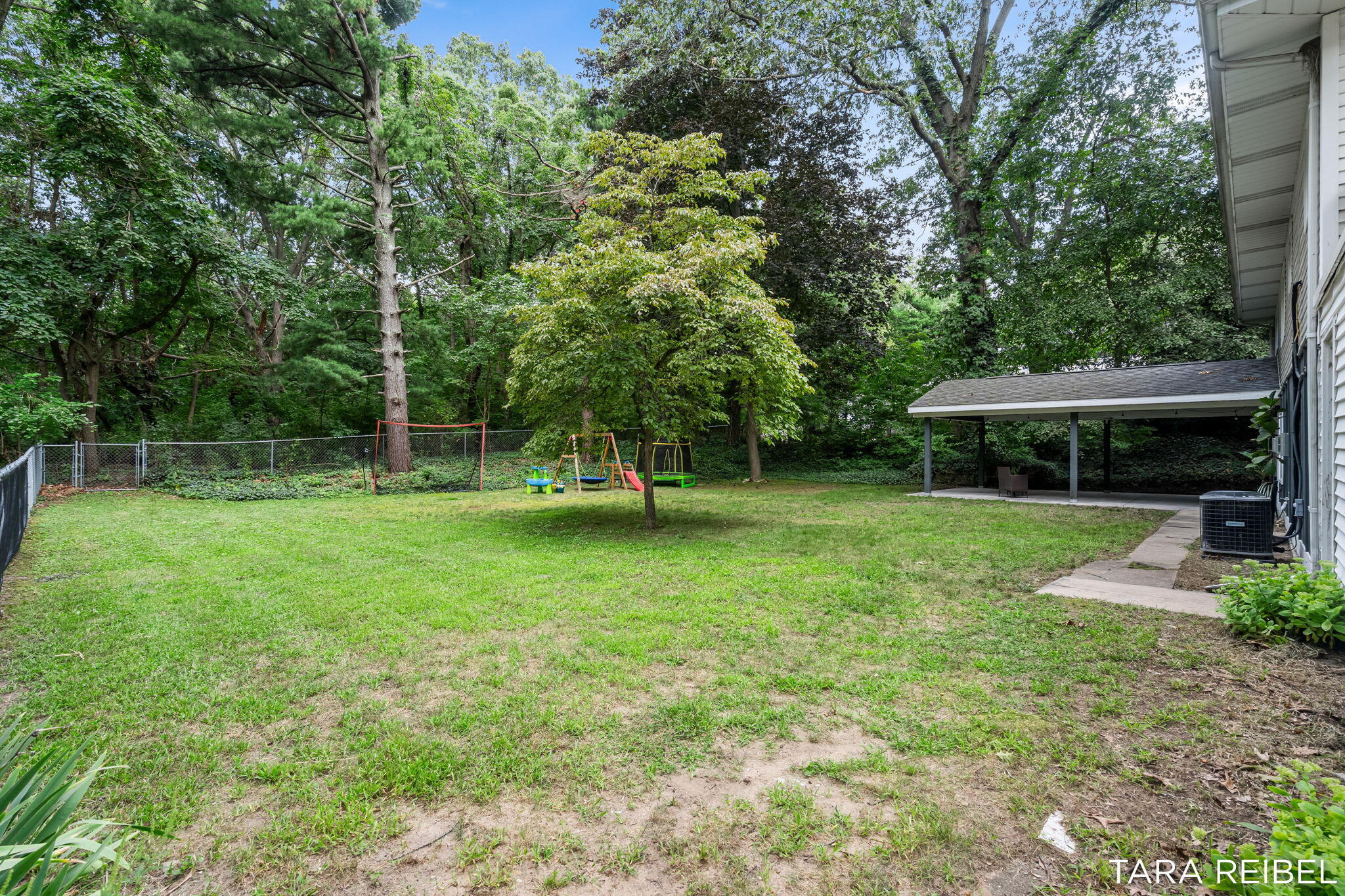 2750 Wildwood Lane