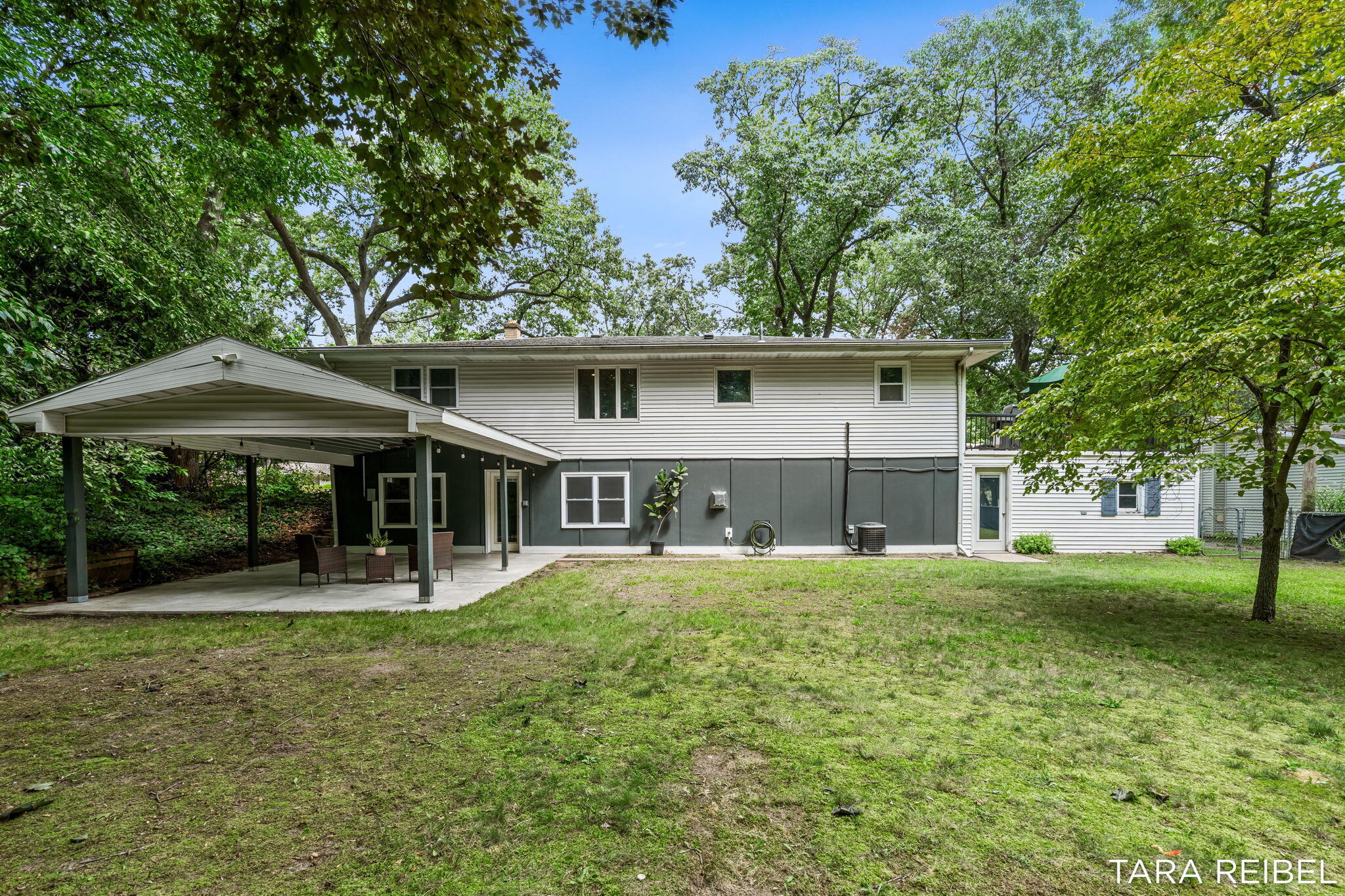 2750 Wildwood Lane