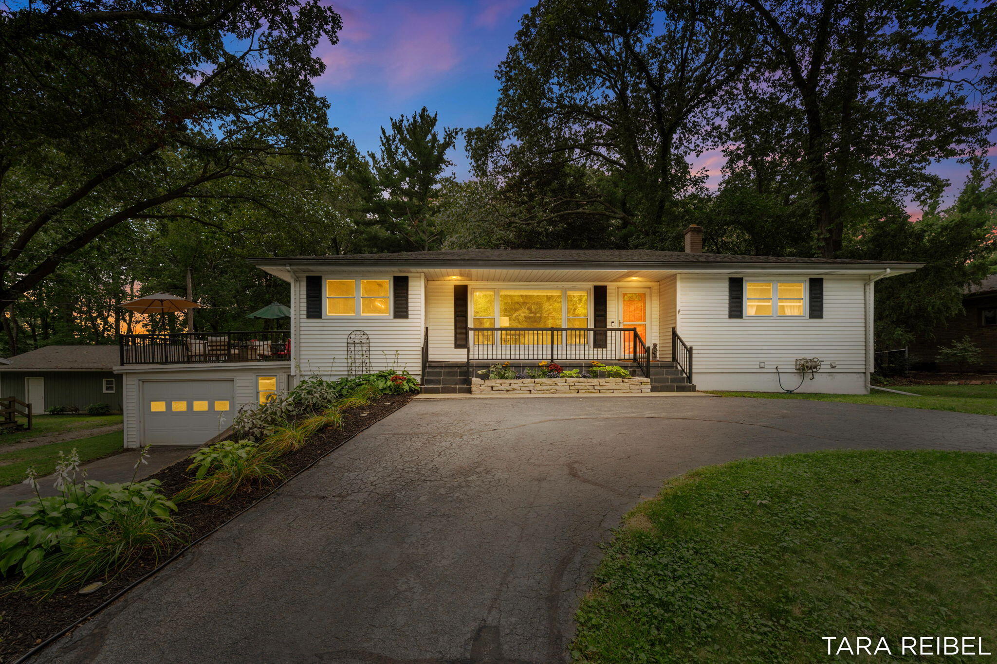 2750 Wildwood Lane