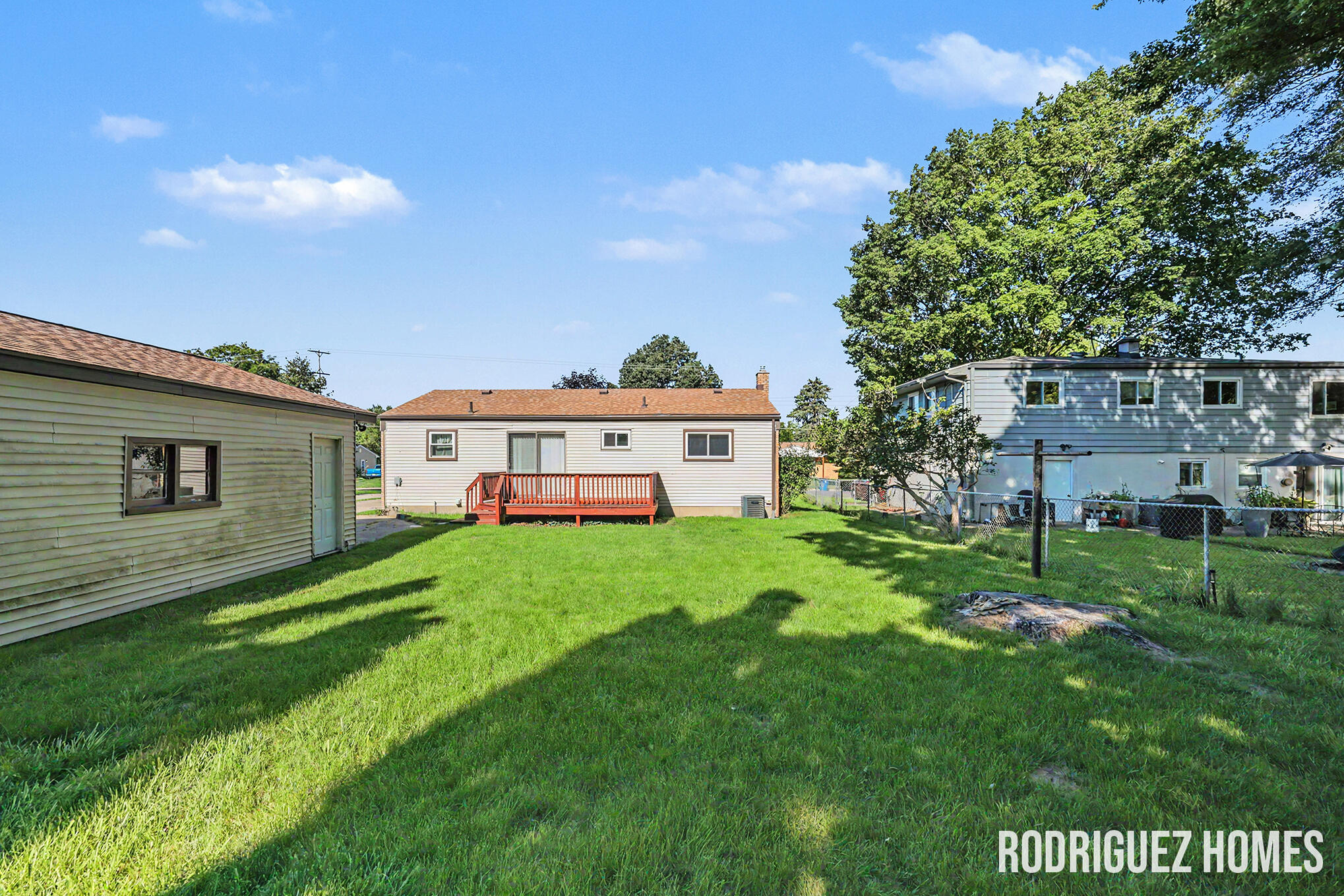 1732 Benjamin Avenue NE