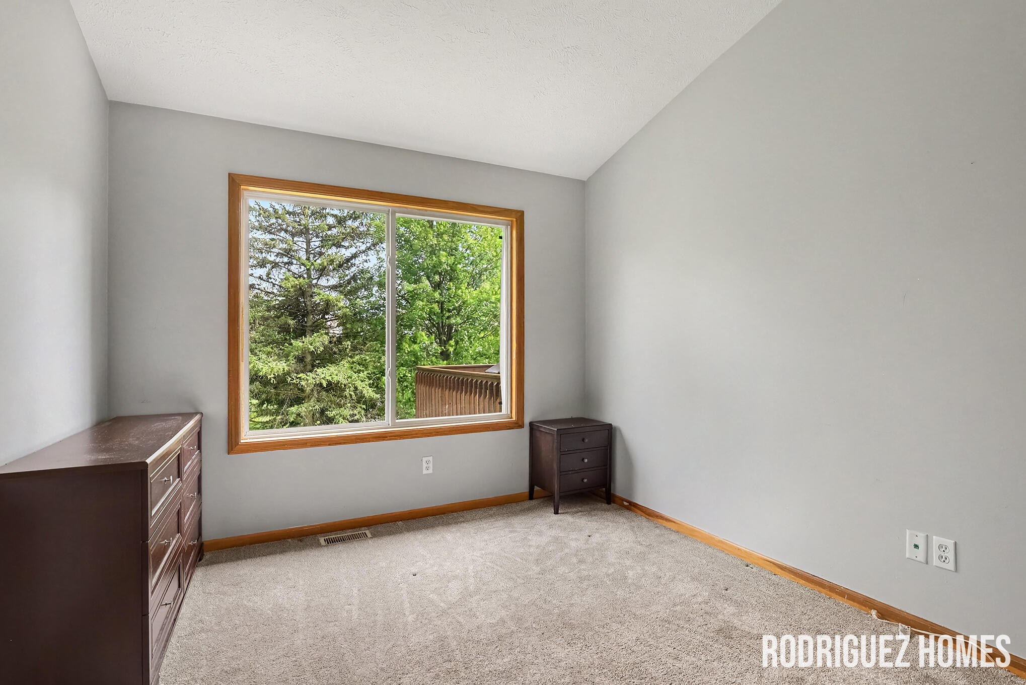 670 Abbey Mill Drive SE