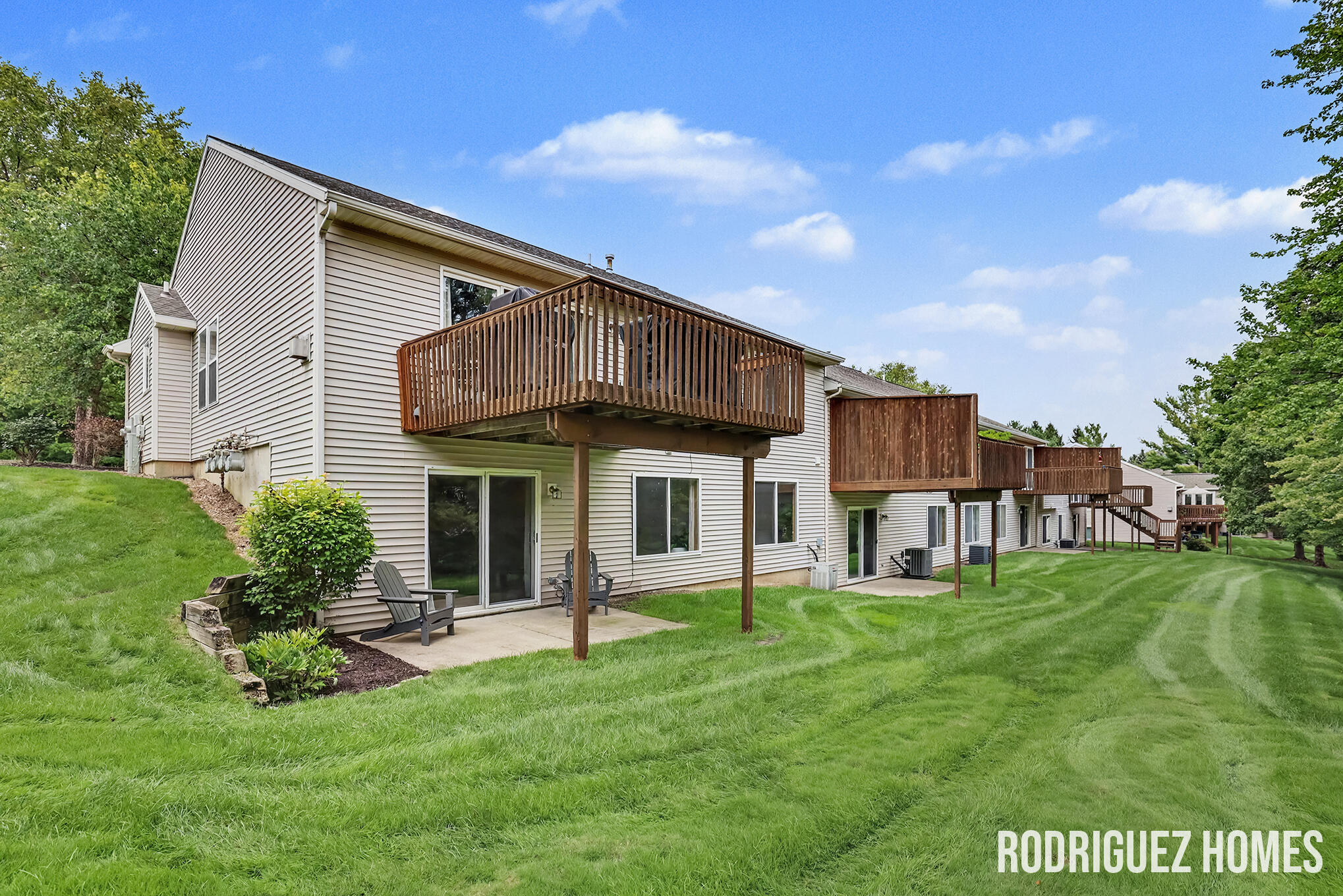 670 Abbey Mill Drive SE