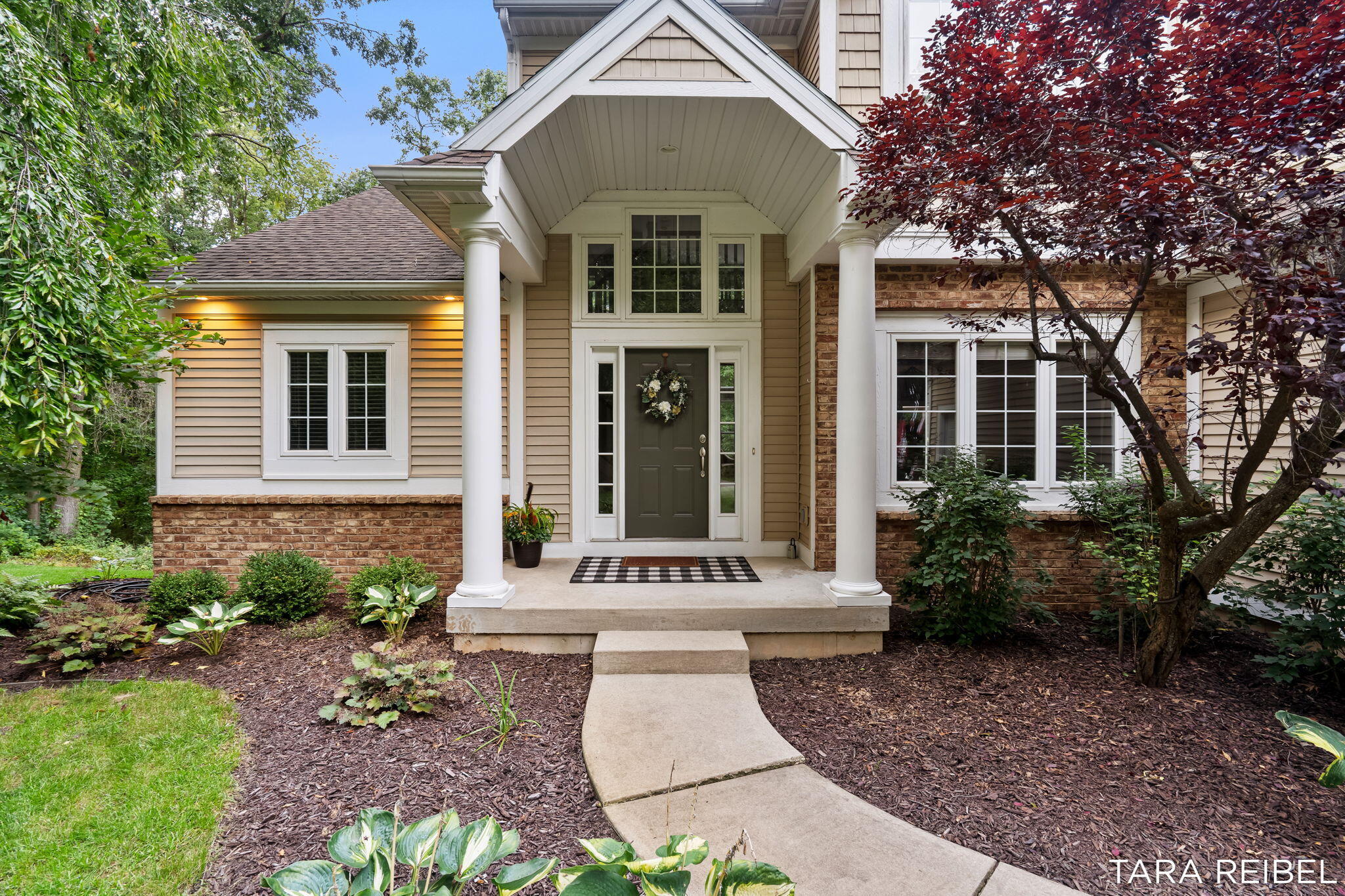 4320 Trail East Drive NE