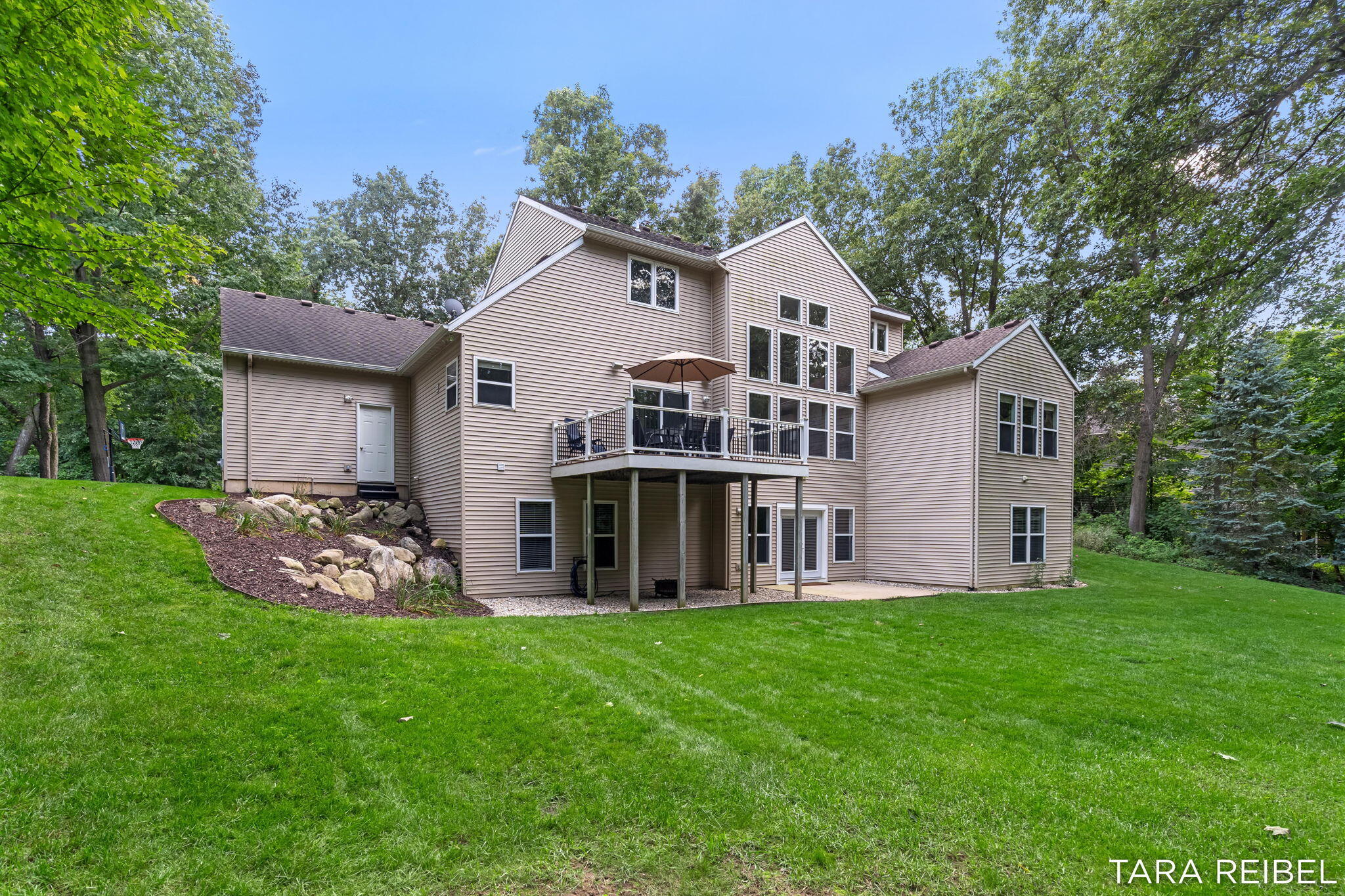 4320 Trail East Drive NE