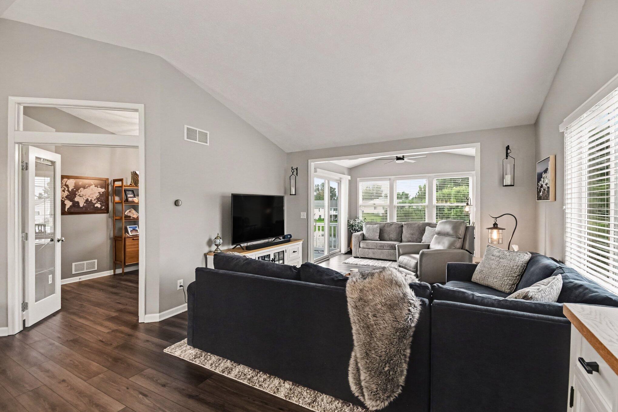 10964 Cranberry Court