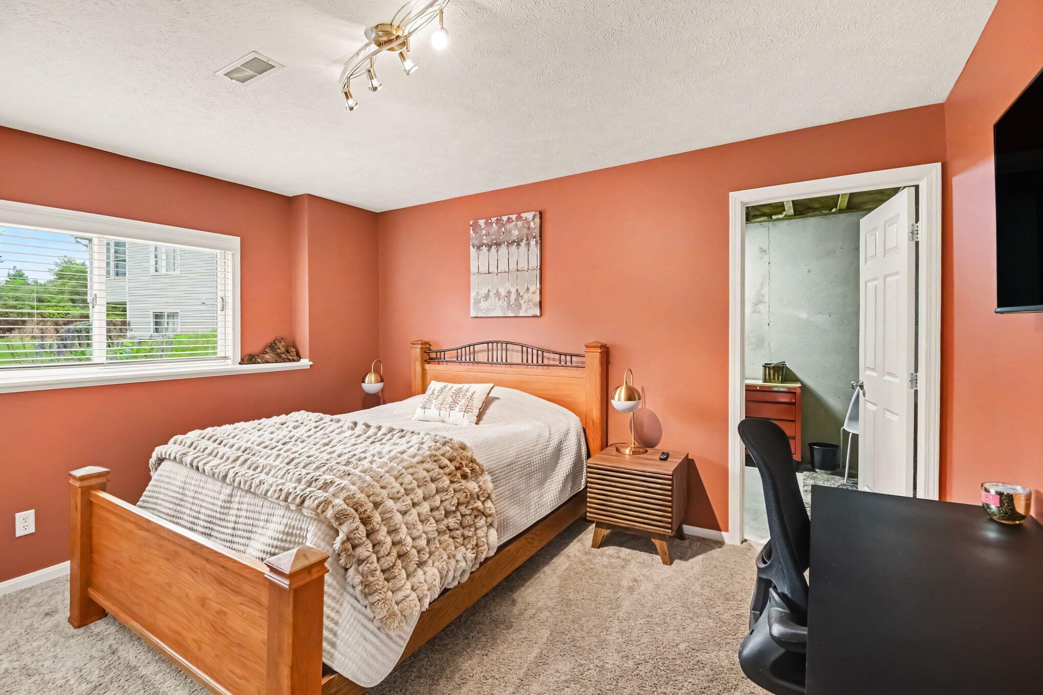 10964 Cranberry Court