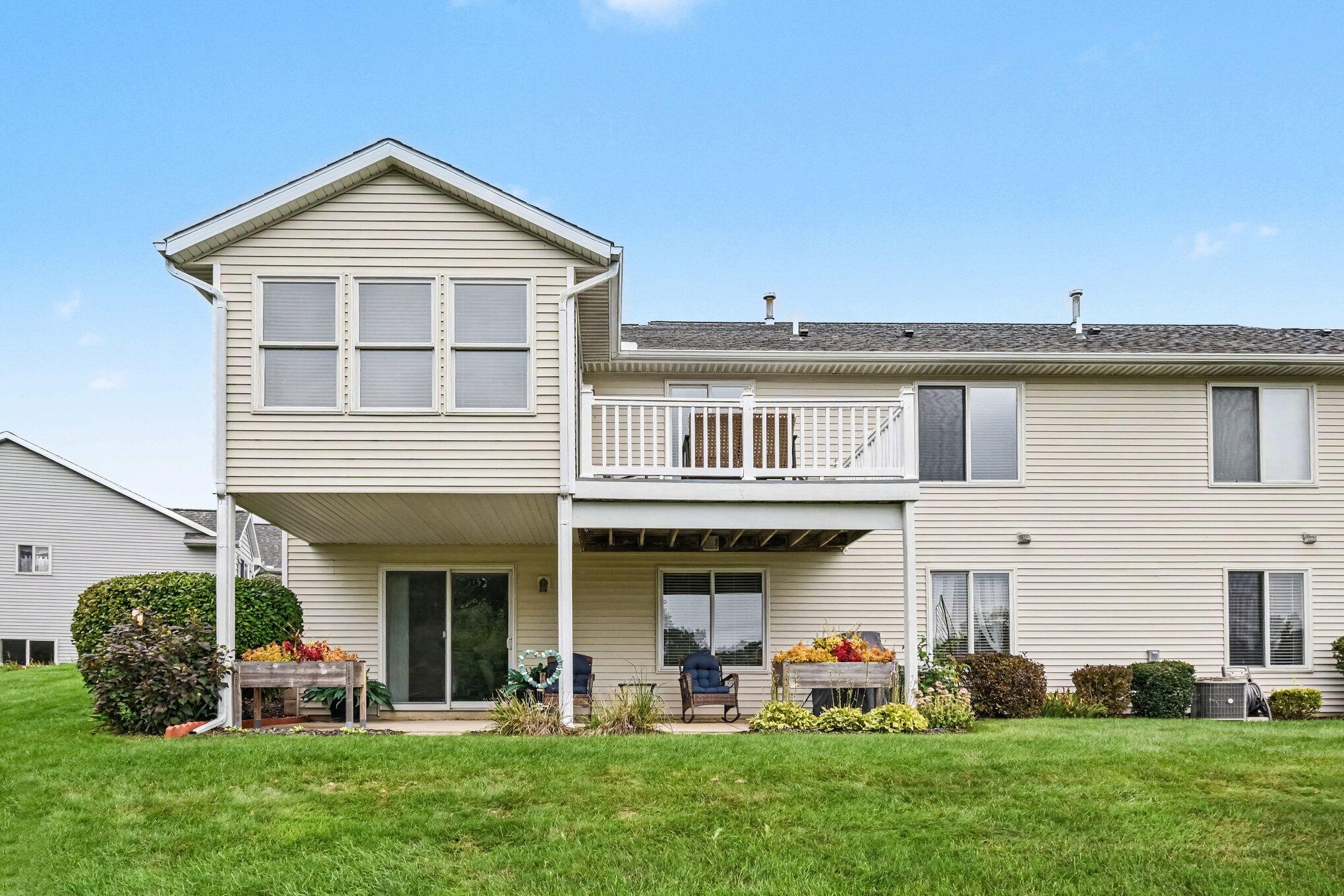 10964 Cranberry Court
