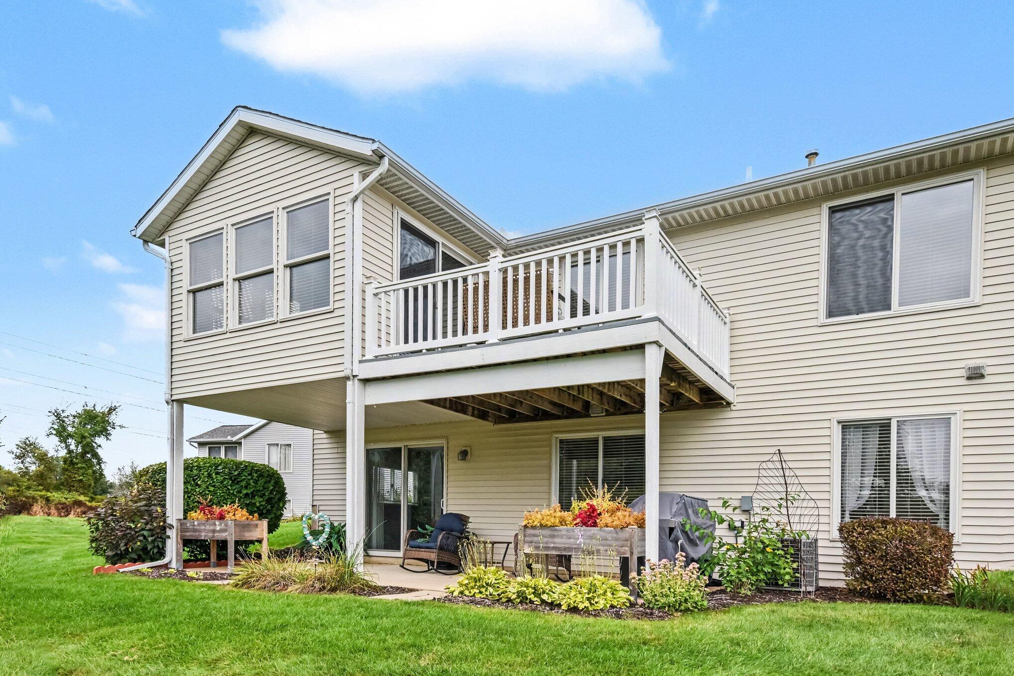 10964 Cranberry Court