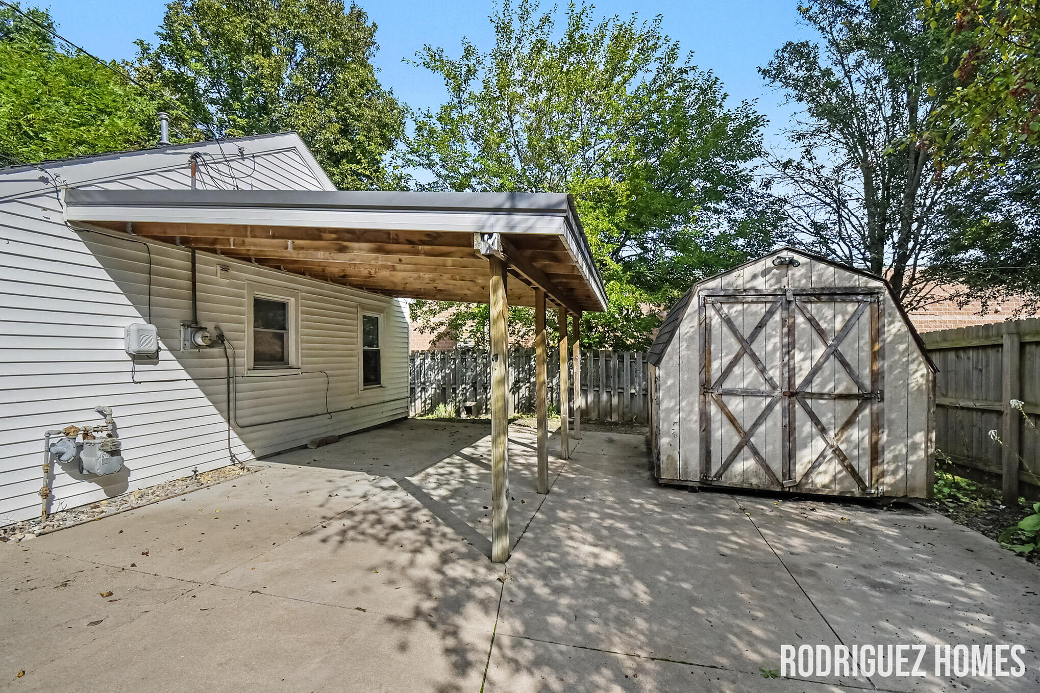 8242 Freeland Avenue SW