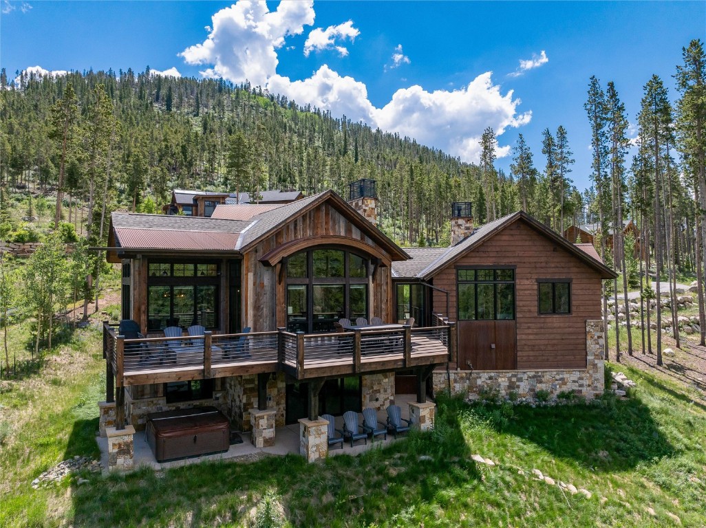 531 Highlands DRIVE