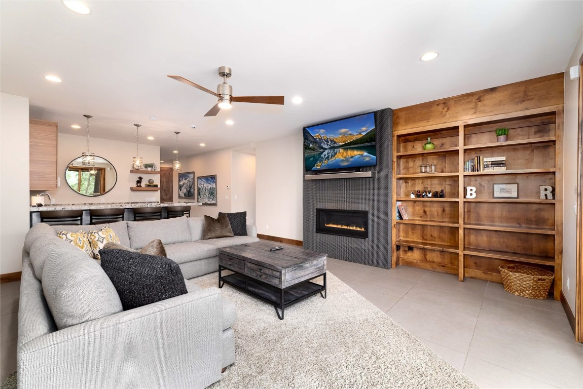 531 Highlands DRIVE