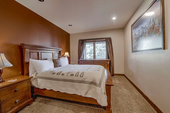 861 High Point DRIVE