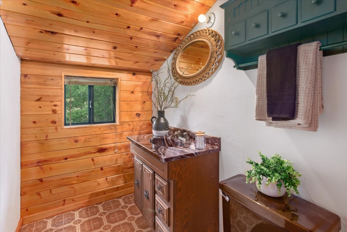 1793 Michigan Hill ROAD