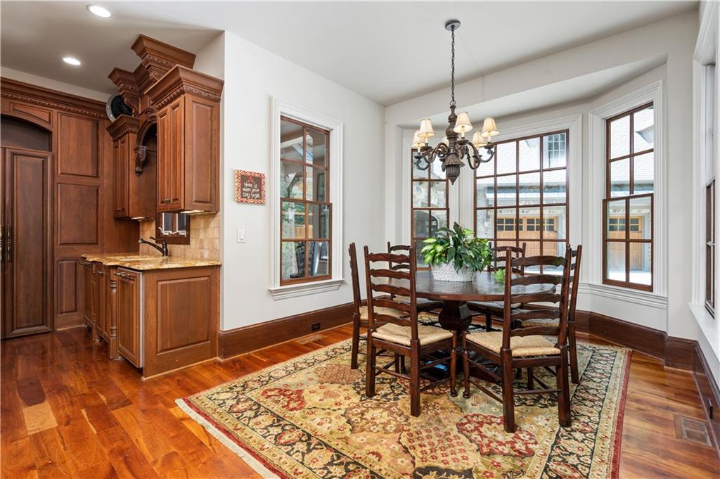 754 Tate Overlook