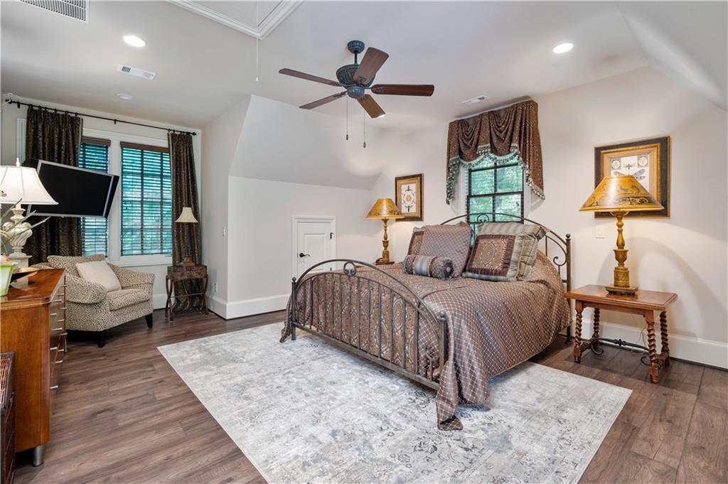 754 Tate Overlook