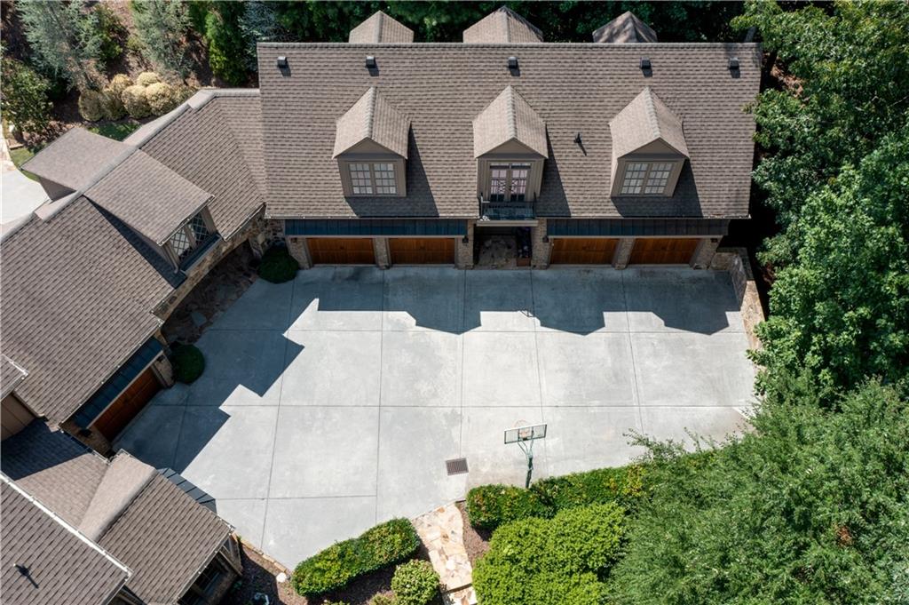 754 Tate Overlook