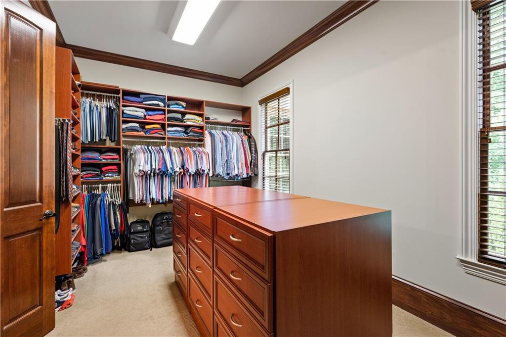 754 Tate Overlook