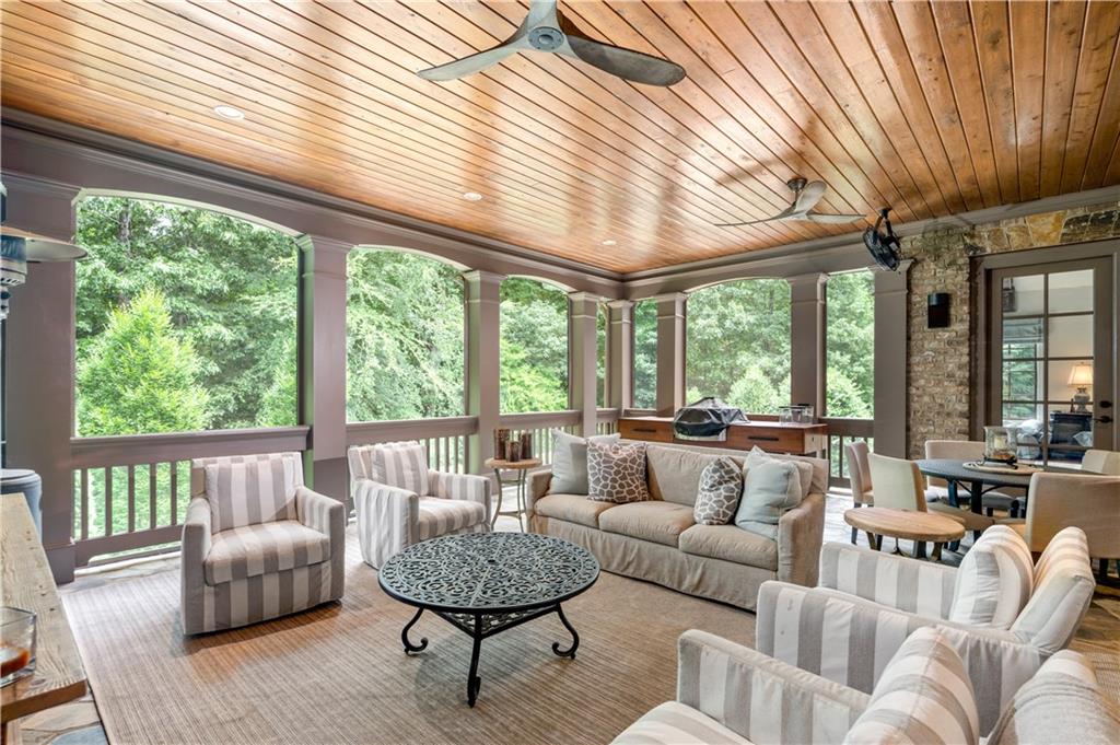 754 Tate Overlook