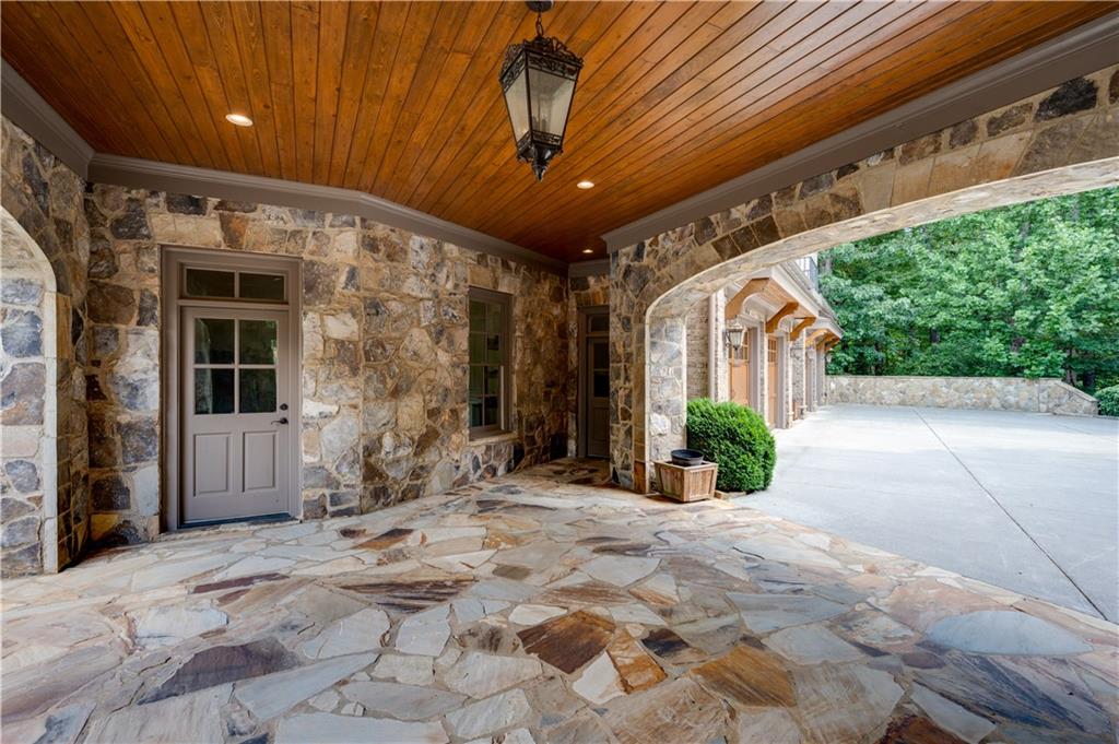 754 Tate Overlook