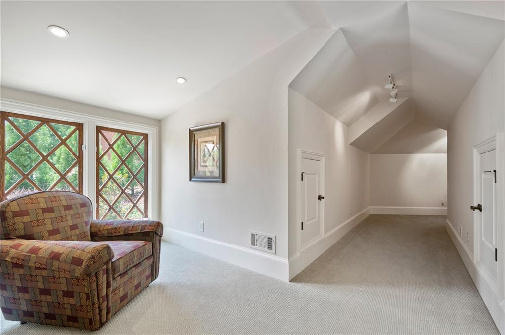 754 Tate Overlook