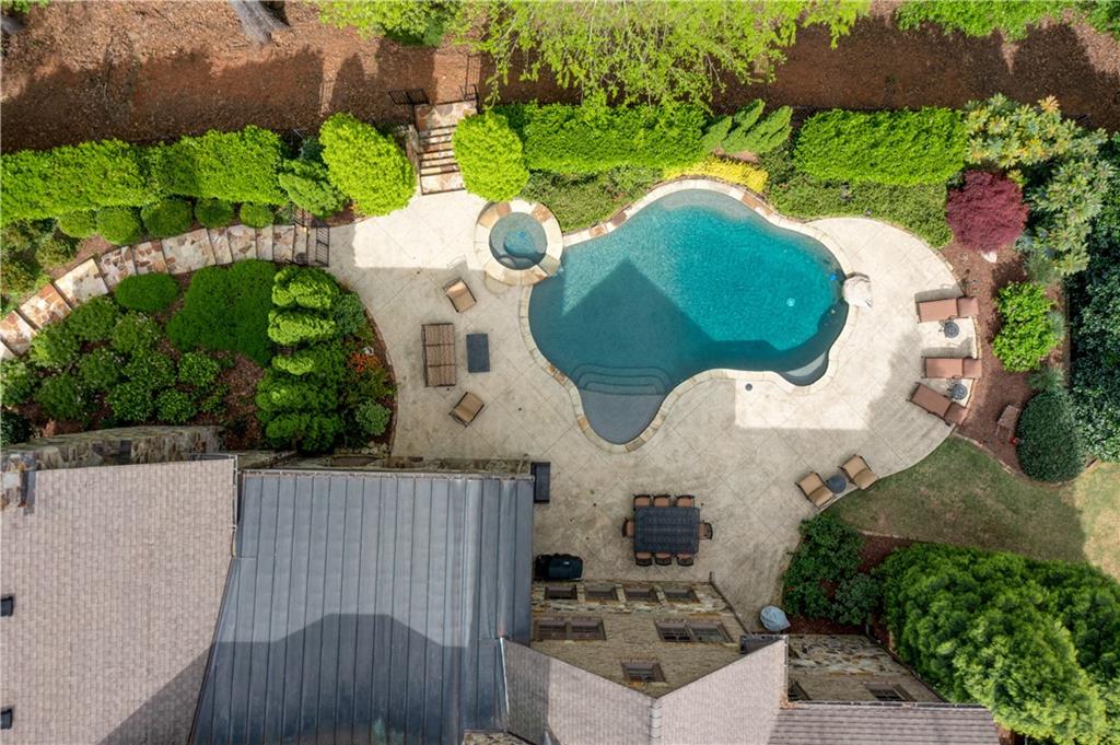 754 Tate Overlook
