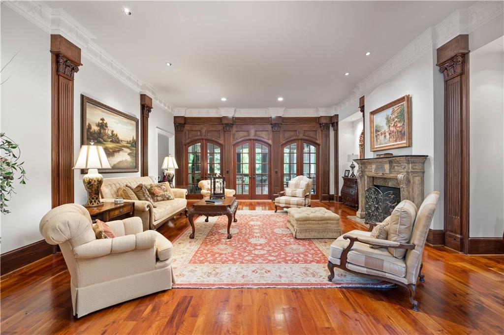 754 Tate Overlook