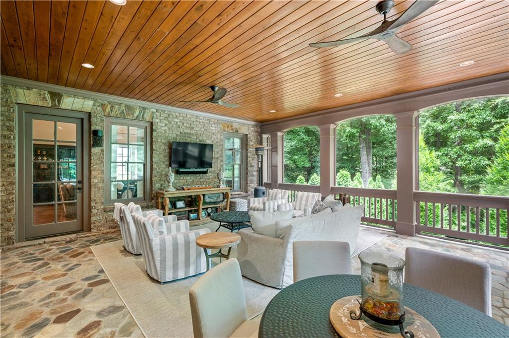 754 Tate Overlook
