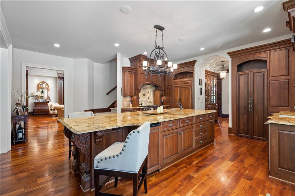754 Tate Overlook