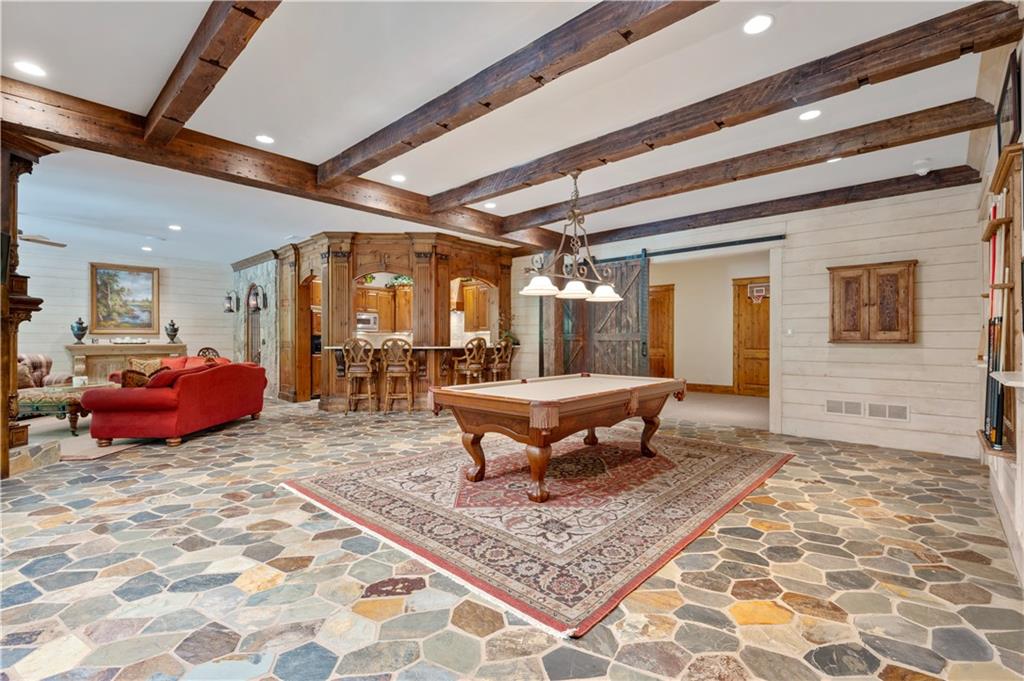 754 Tate Overlook