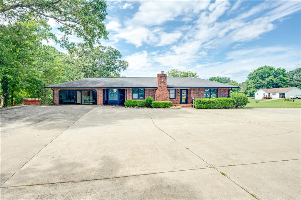 341 Macland Road