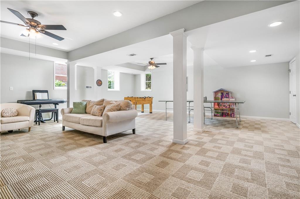 921 Richmond Hill Drive