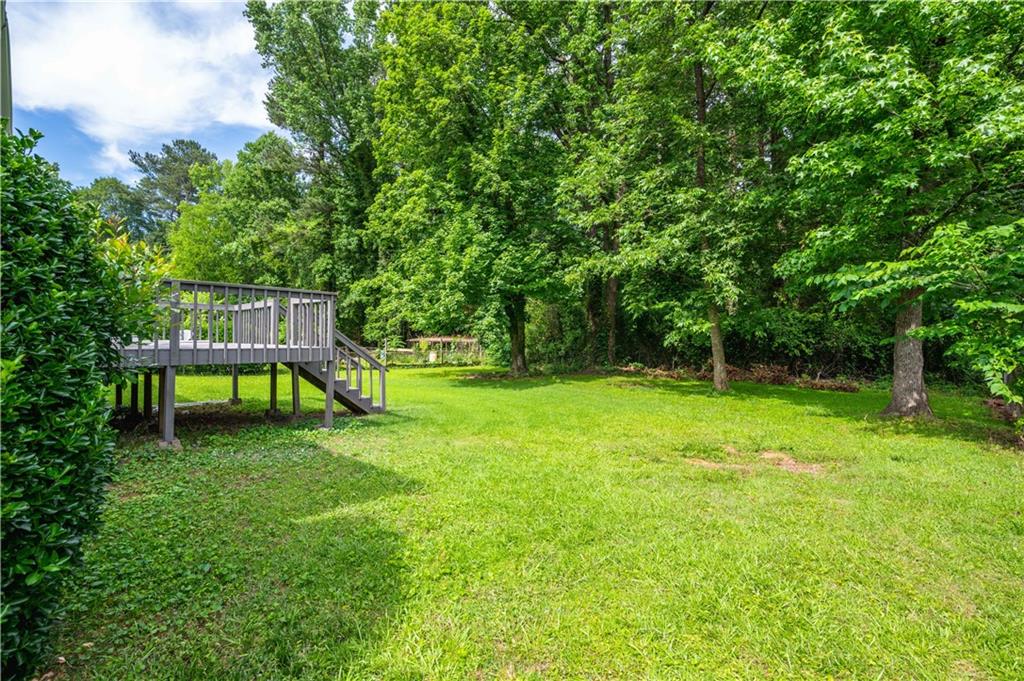 2319 Pinetree Lane SW