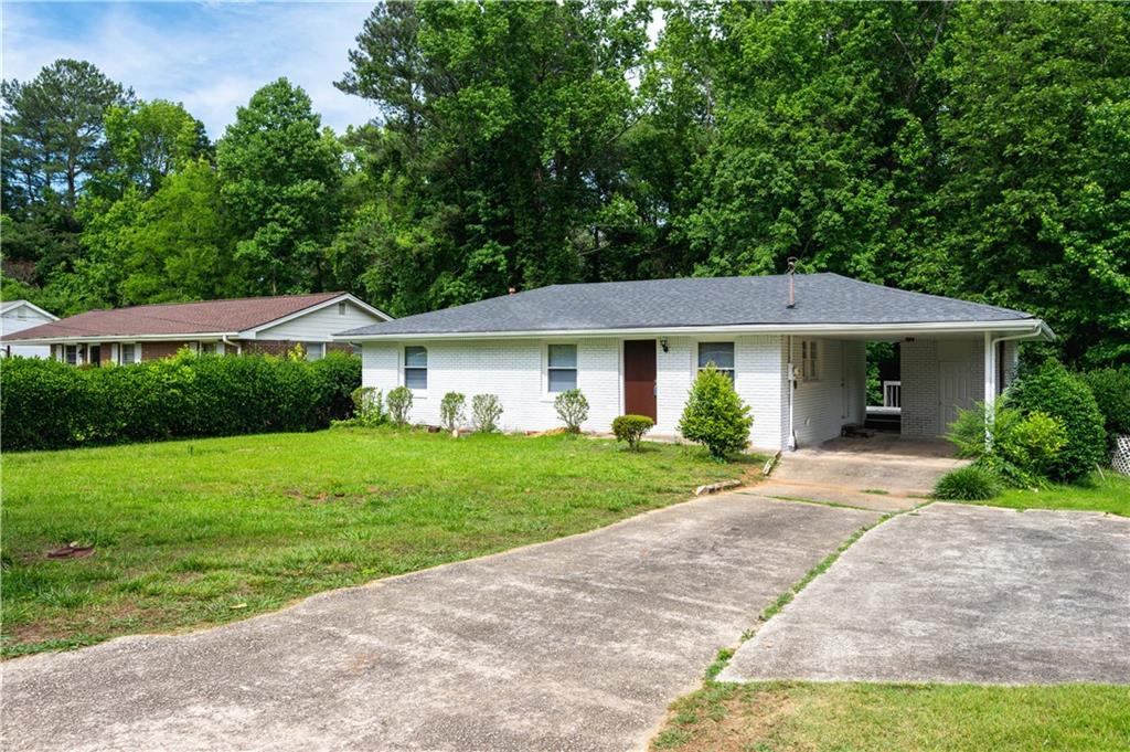 2319 Pinetree Lane SW