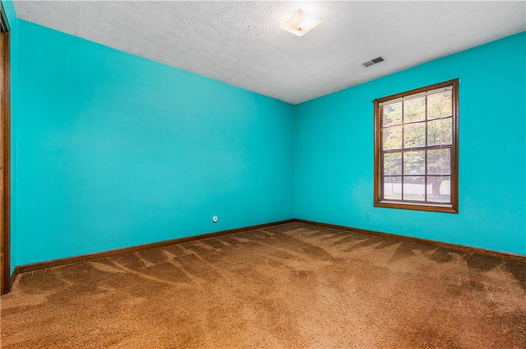 1910 Merry Oak Court