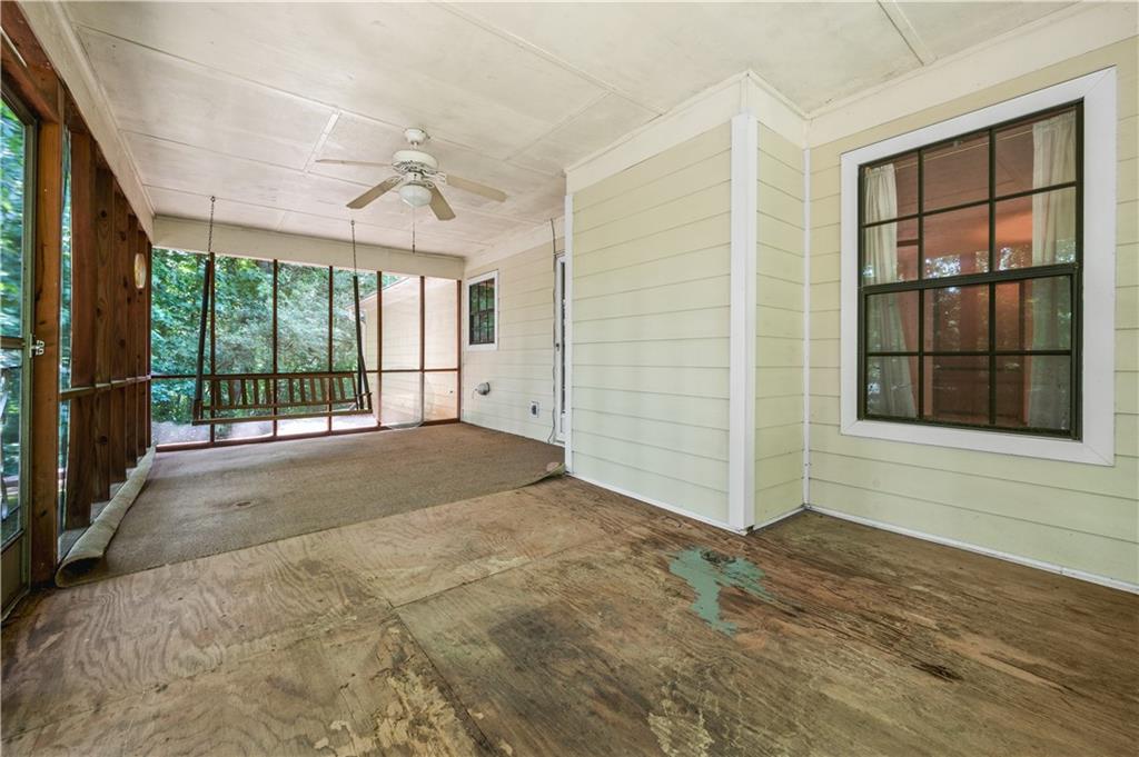 1910 Merry Oak Court